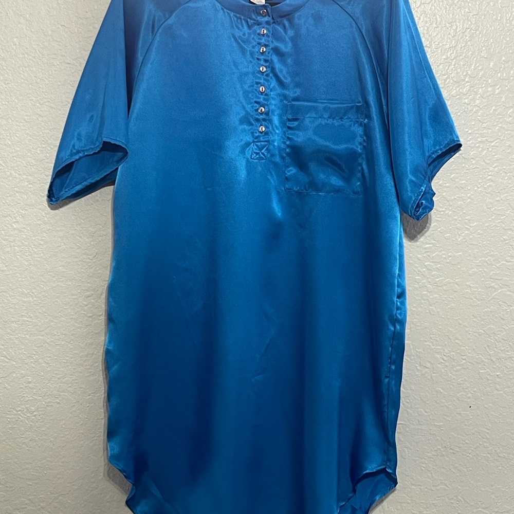 Women vintage 1 piece  Blue Satin blouse /dress M